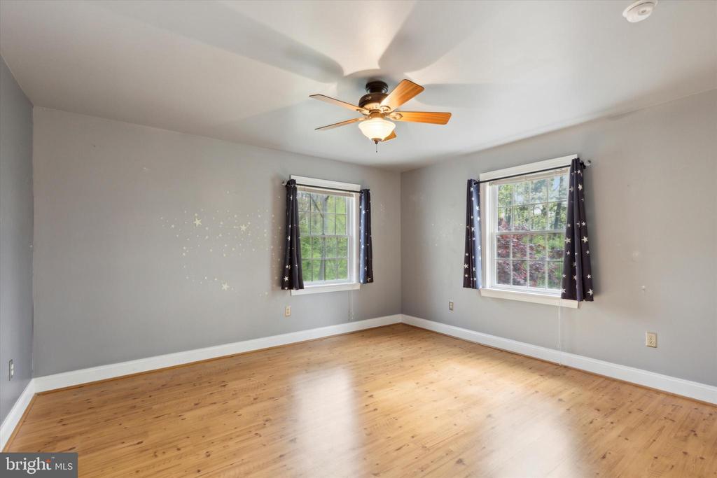 1329 Hilltown Pike