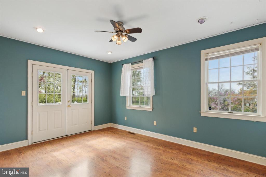 1329 Hilltown Pike