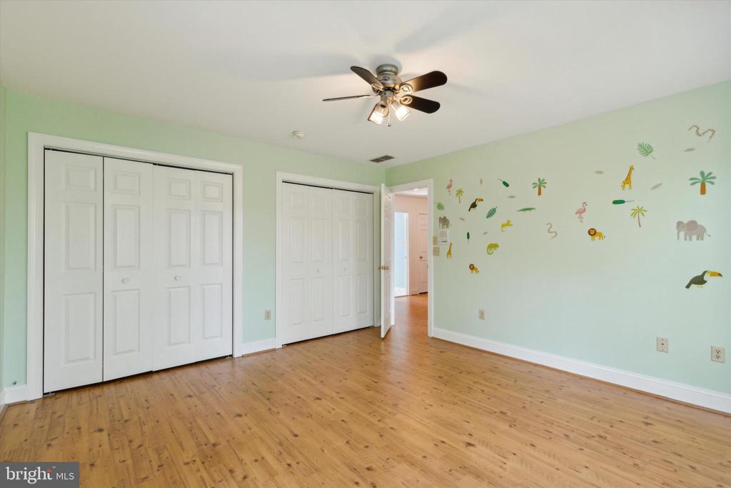 1329 Hilltown Pike