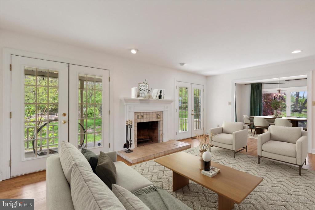 1329 Hilltown Pike
