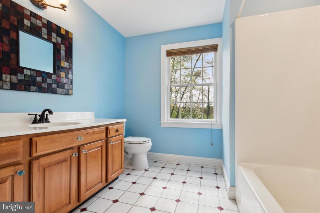 1329 Hilltown Pike