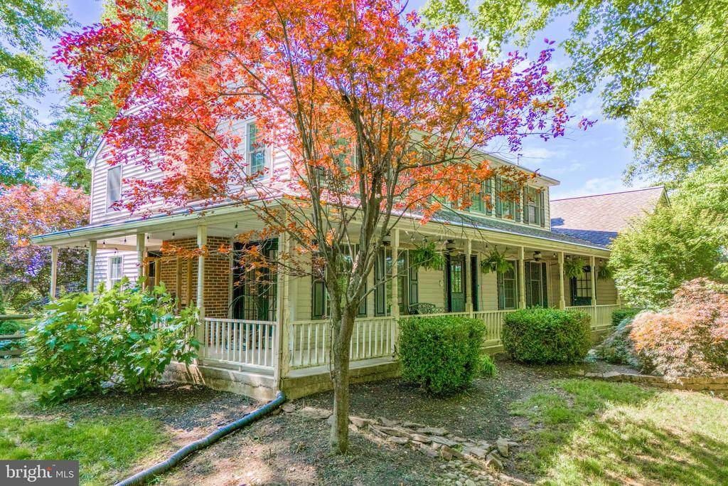 1329 Hilltown Pike