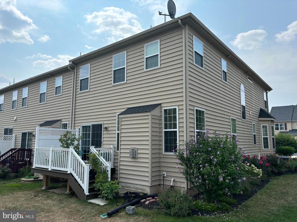 3235 BROOKSIDE DR #81