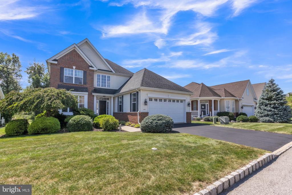 1303 Creekside Ln