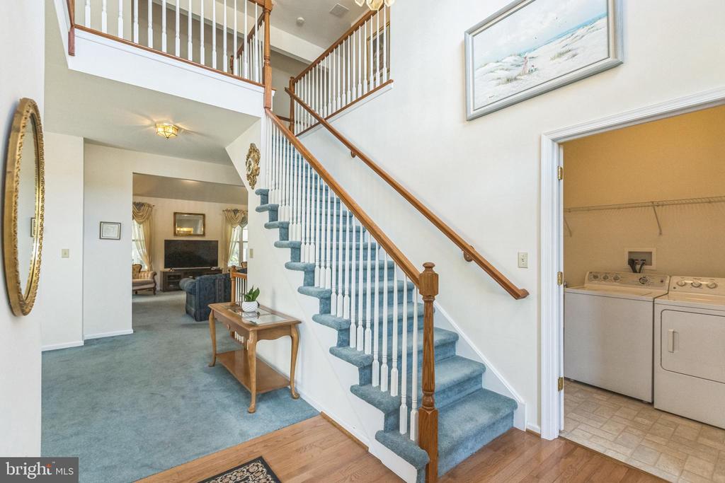 1303 Creekside Ln