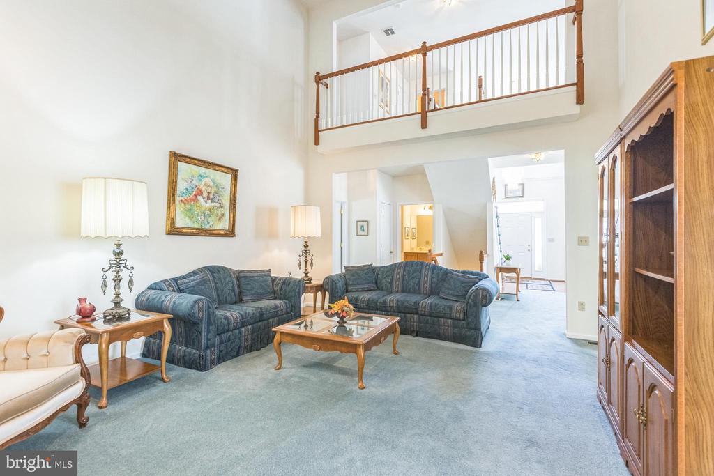 1303 Creekside Ln