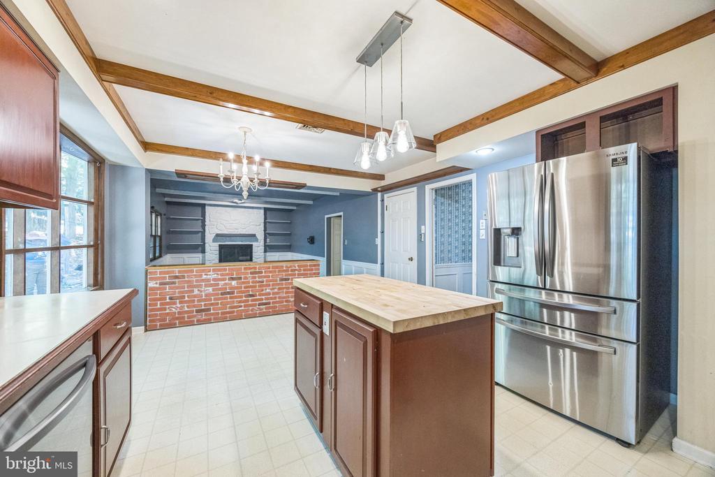 51 Wood Stream Dr