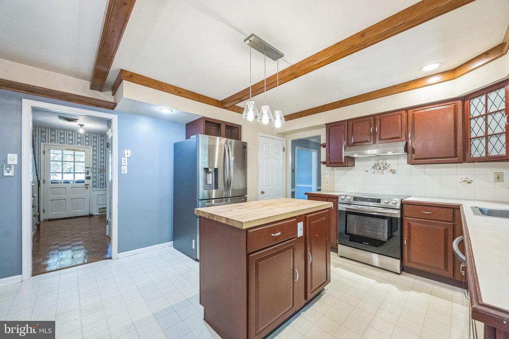 51 Wood Stream Dr
