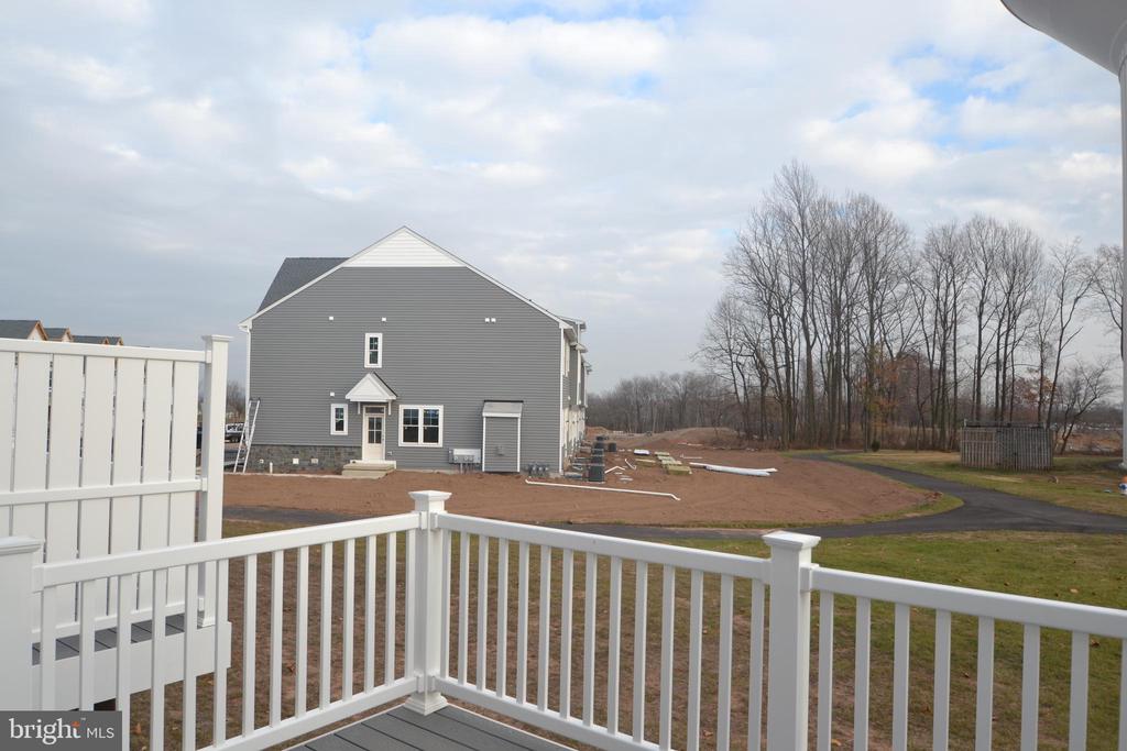204 FOXHEDGE RD #100