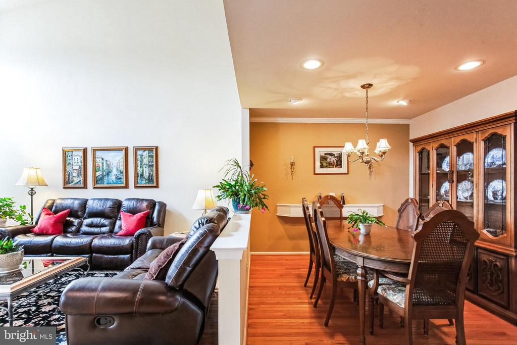 5085 Sagewood Ct