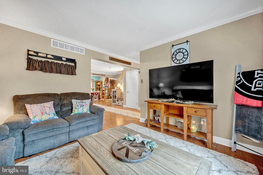 3777 Swetland Dr