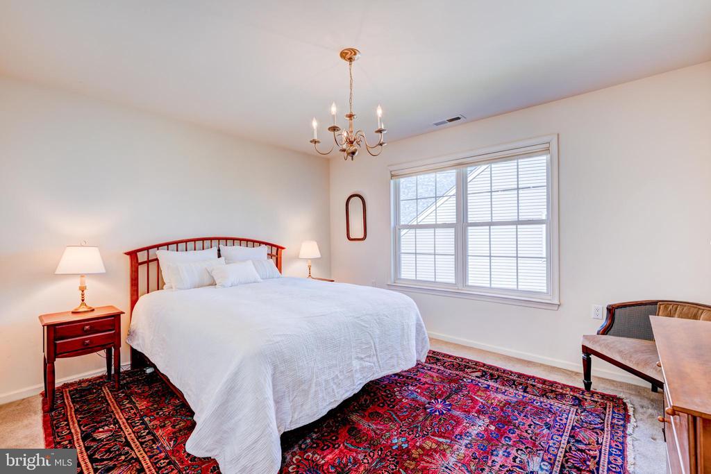 513 Tara Ct