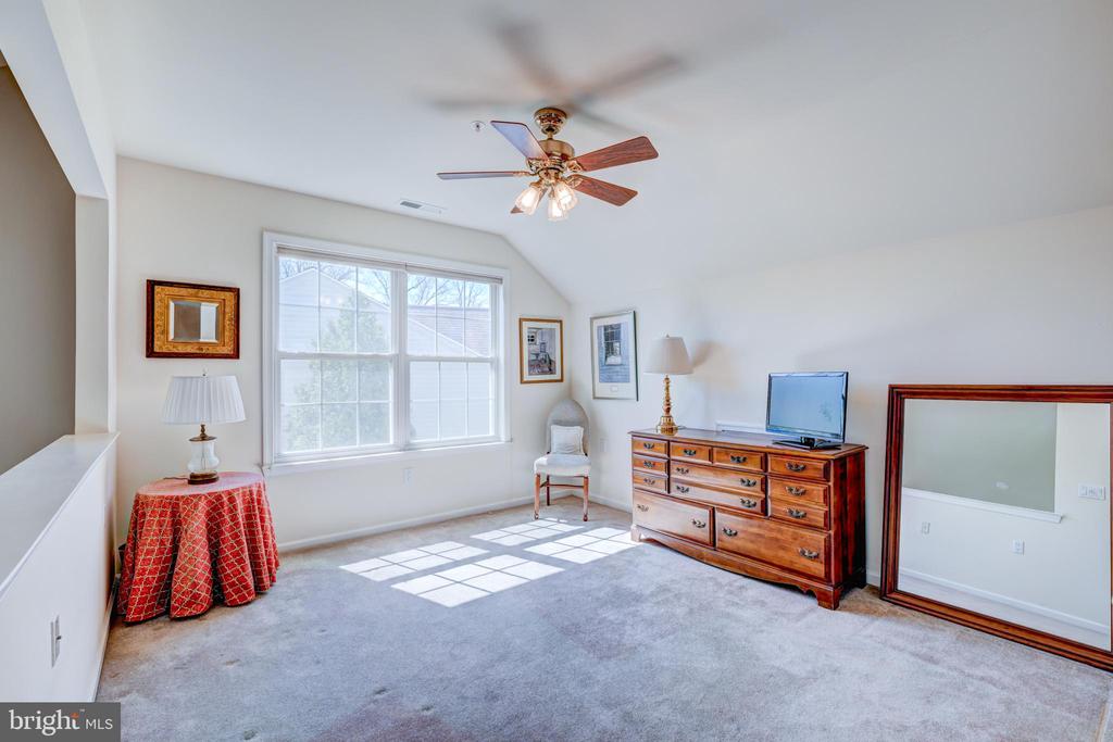 513 Tara Ct