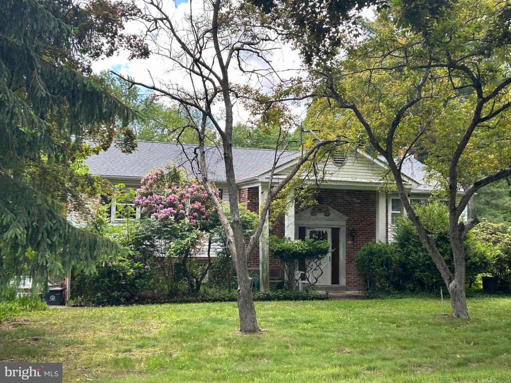43 Harriet Rd