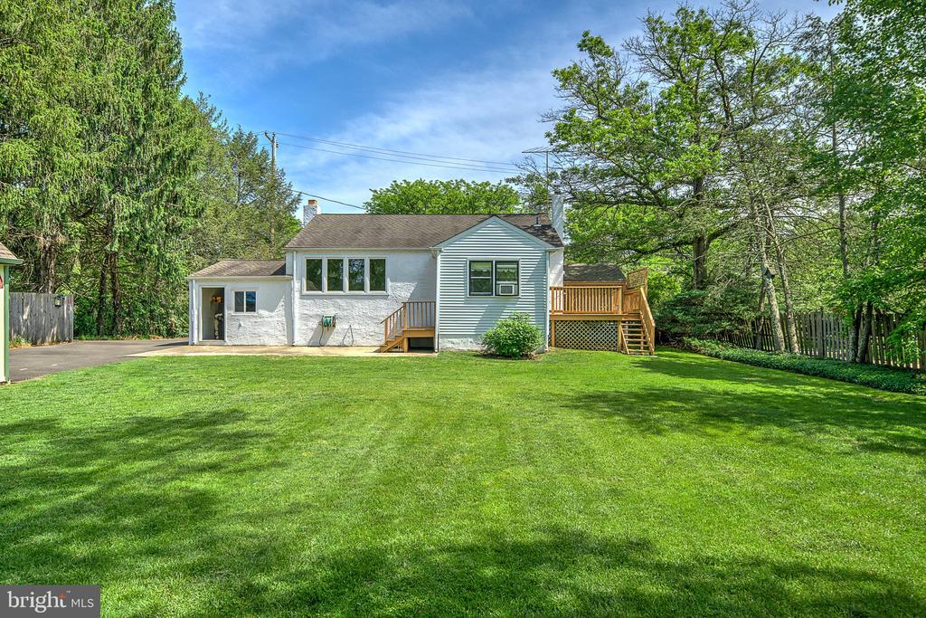370 Kansas Rd