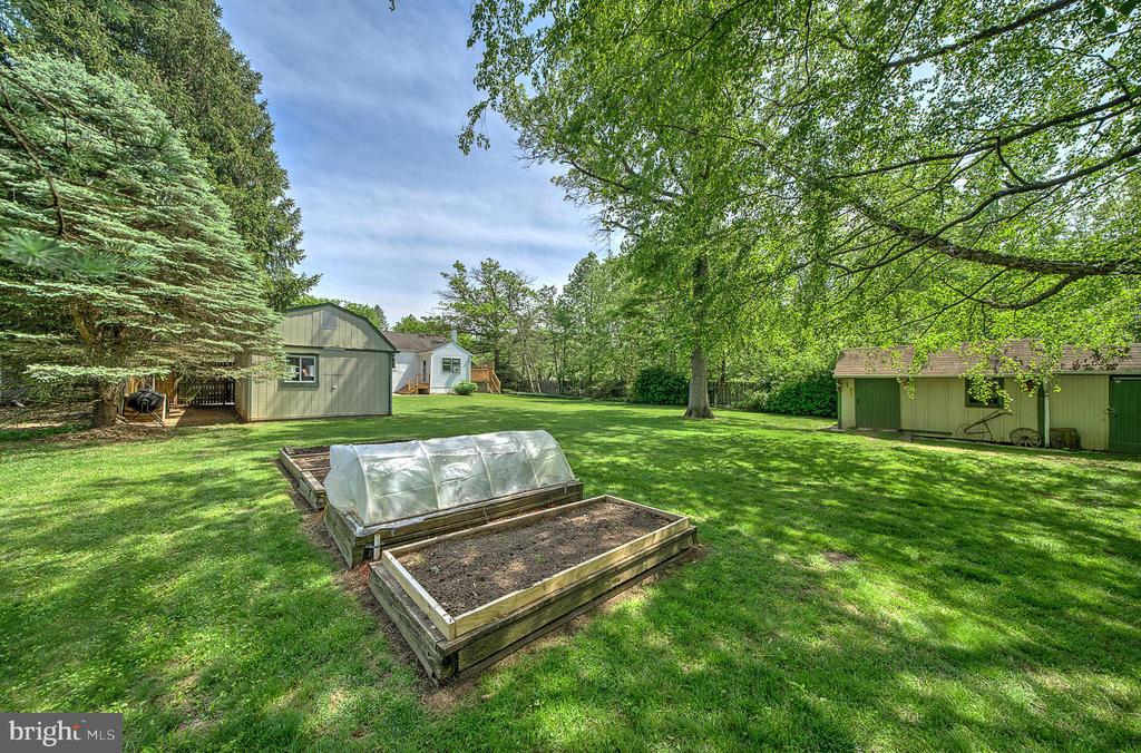 370 Kansas Rd