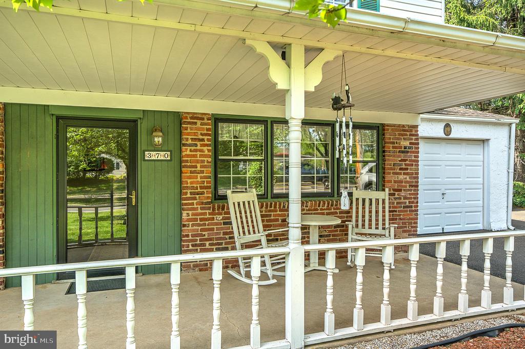 370 Kansas Rd