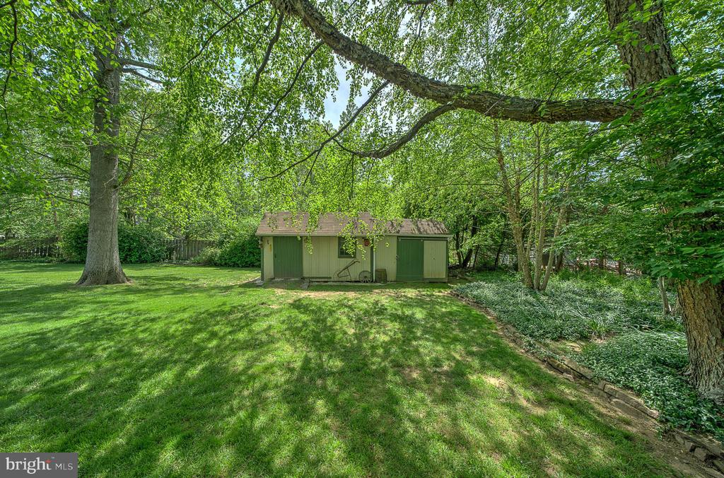 370 Kansas Rd