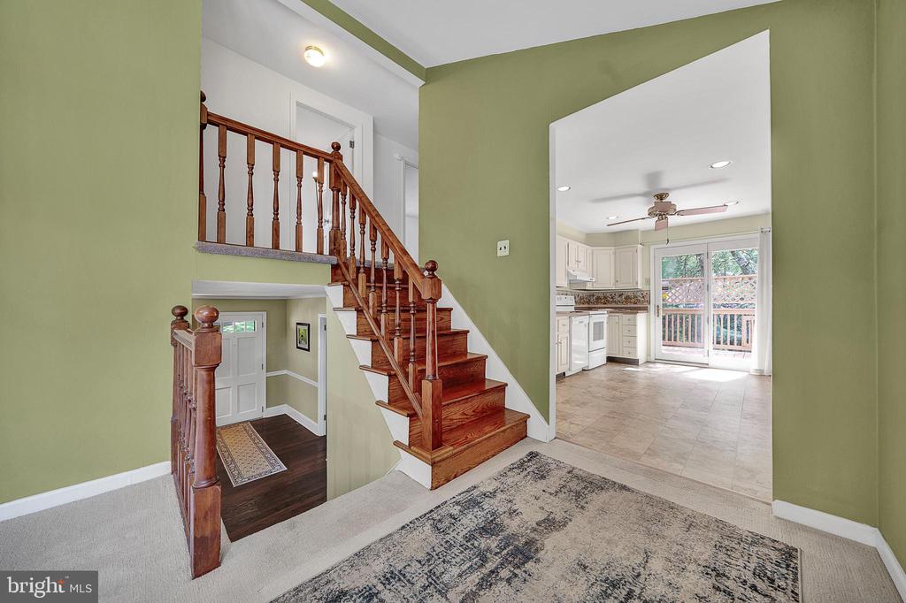 370 Kansas Rd
