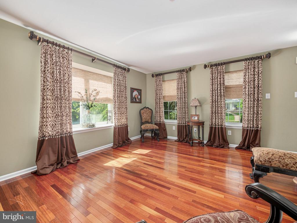137 Buttercup Blvd