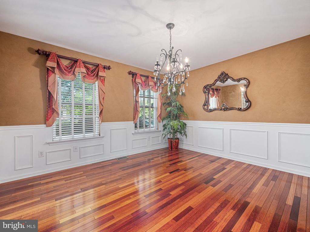 137 Buttercup Blvd