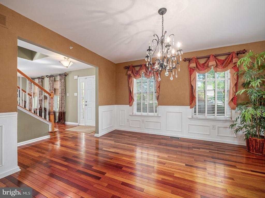 137 Buttercup Blvd