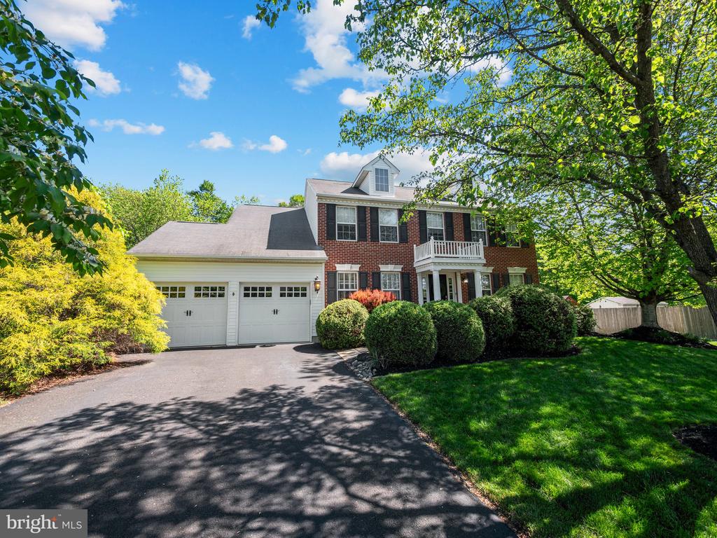 137 Buttercup Blvd