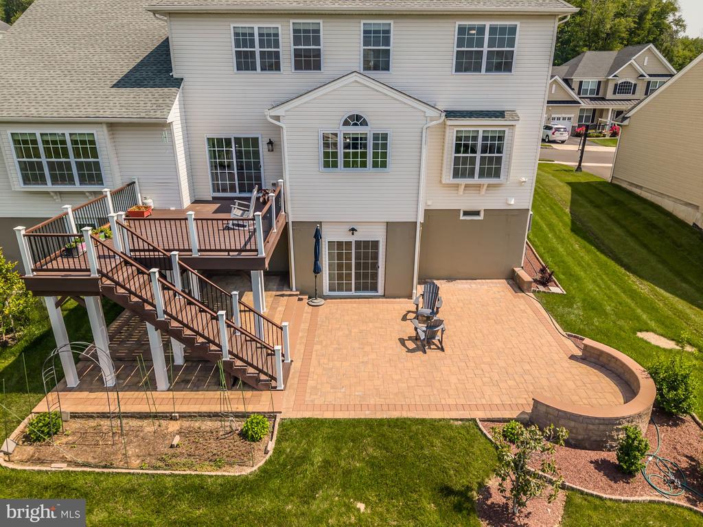 1361 Memorial Dr
