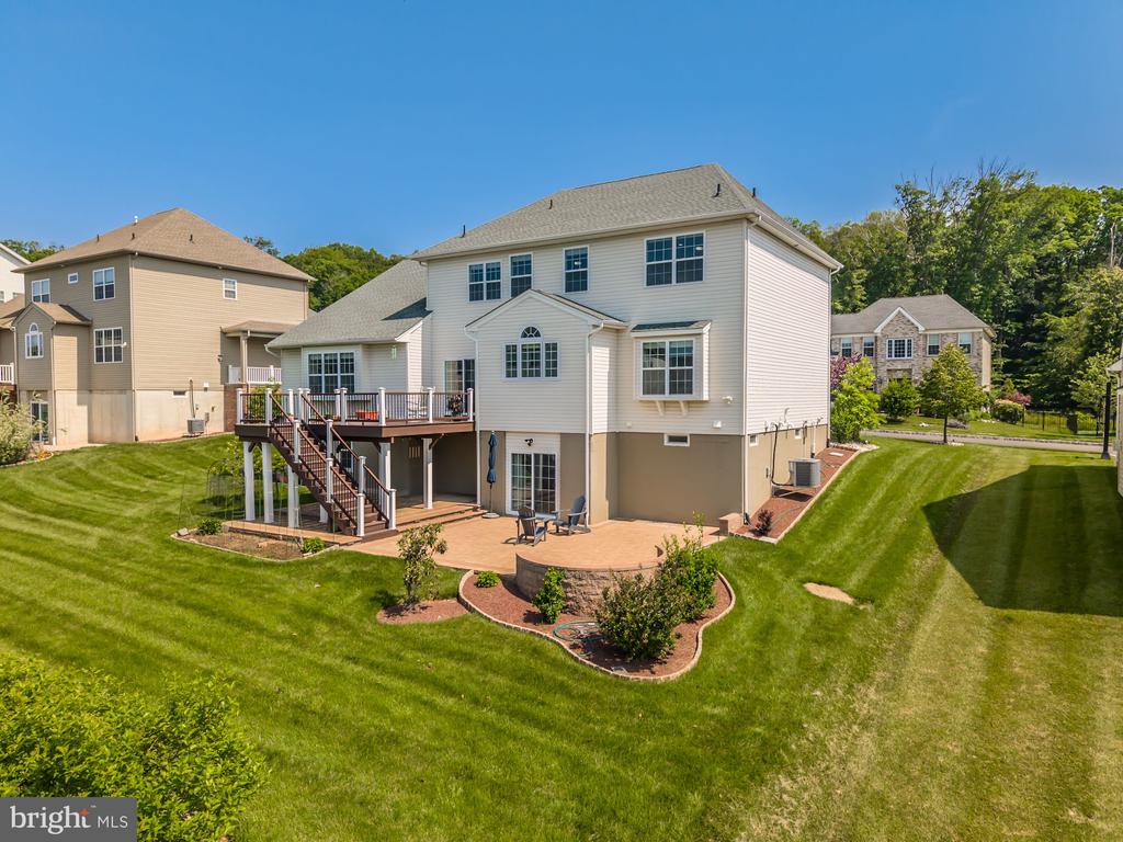 1361 Memorial Dr