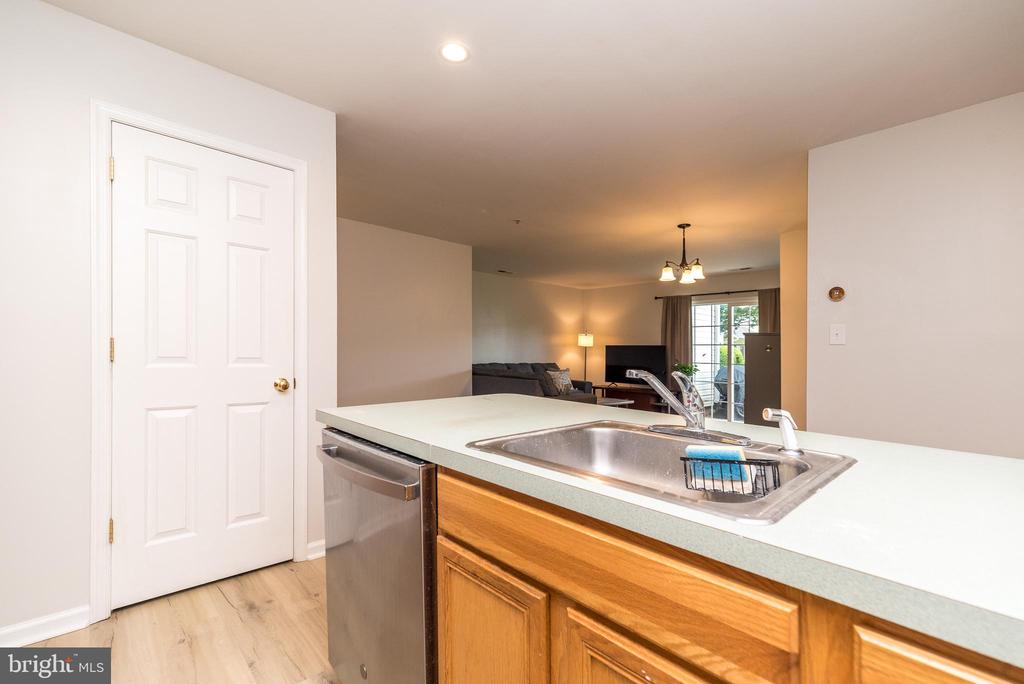 103 Horseshoe Dr #103