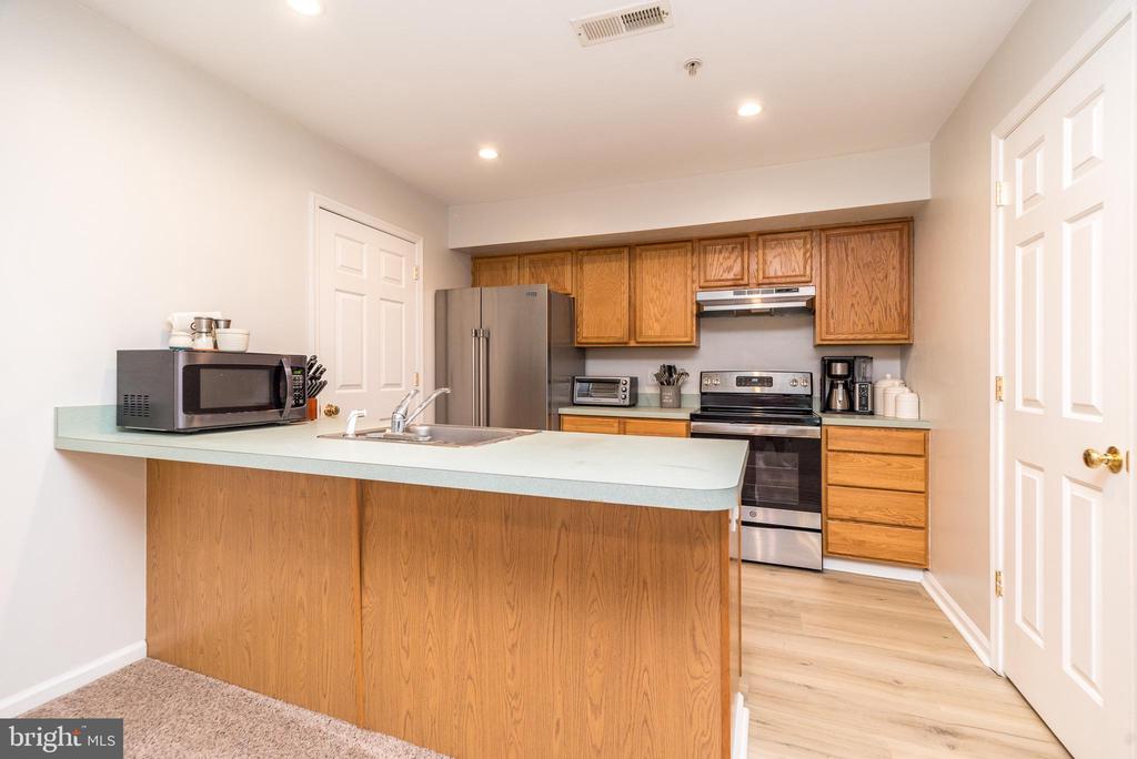 103 Horseshoe Dr #103