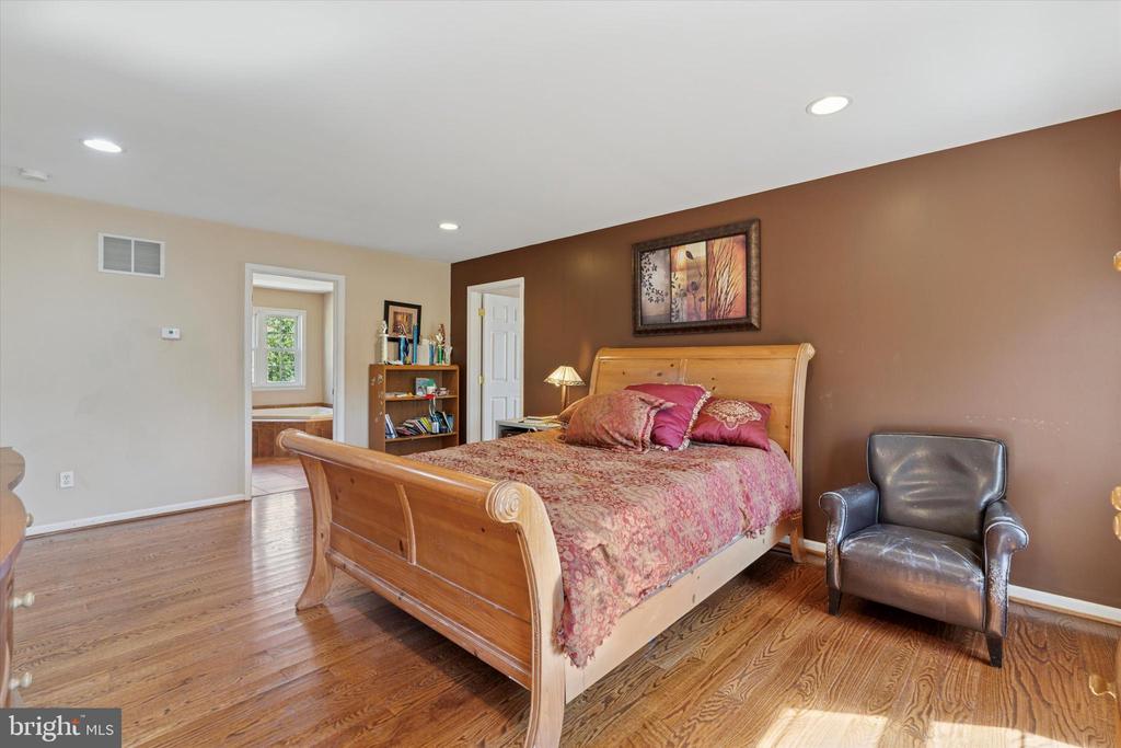 642 RICKERT ROAD