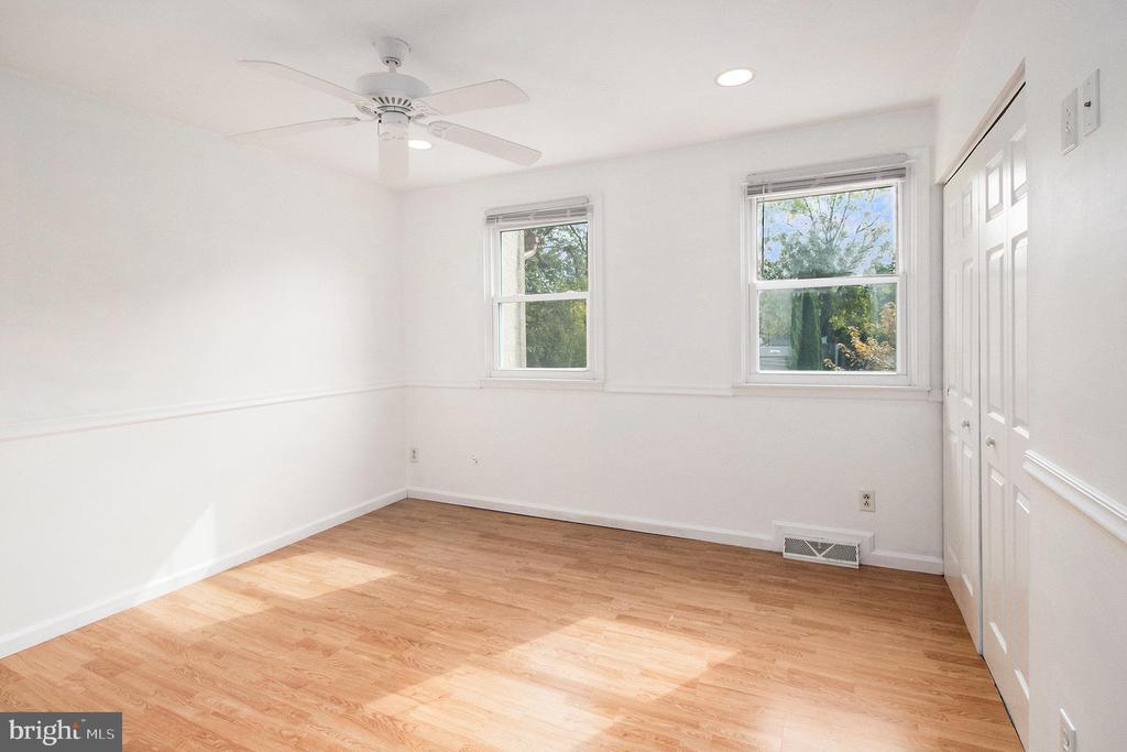 1000 JACKSONVILLE ROAD 12