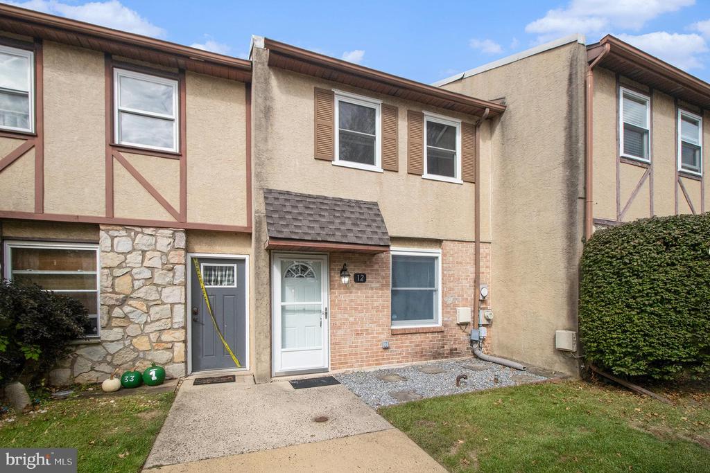 1000 JACKSONVILLE ROAD 12