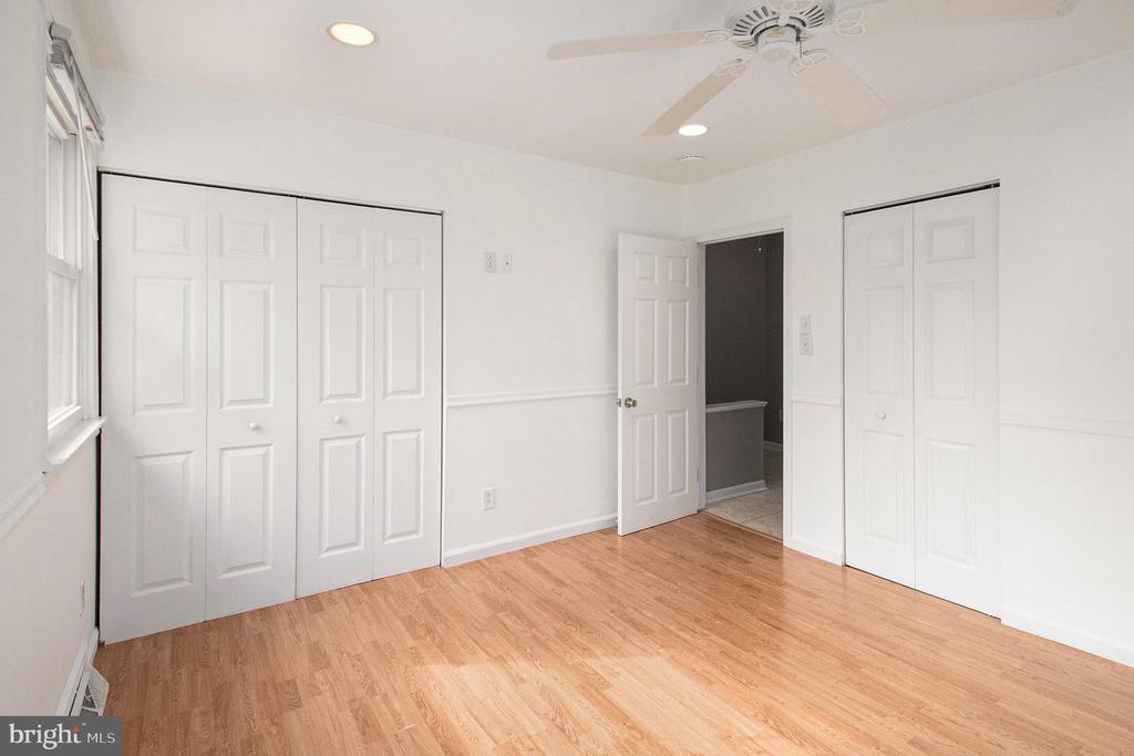 1000 JACKSONVILLE ROAD 12