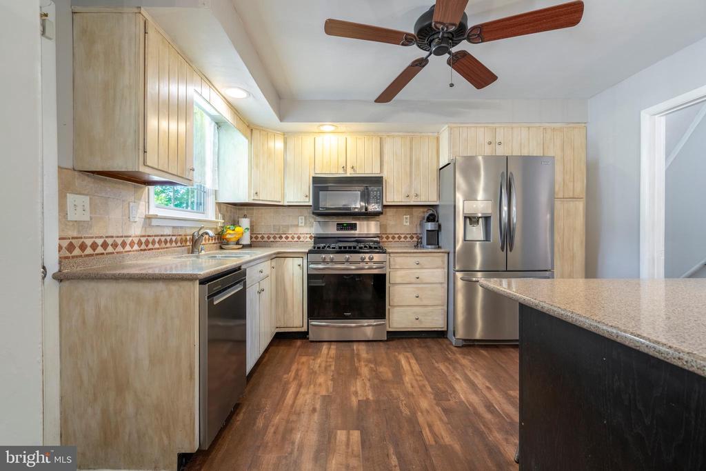 261 FAIRHILL DRIVE