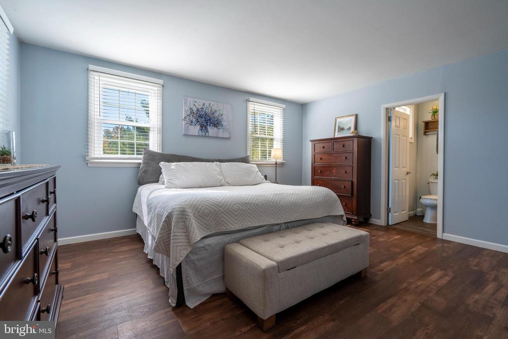 261 FAIRHILL DRIVE