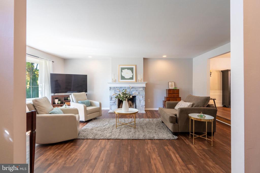 261 FAIRHILL DRIVE