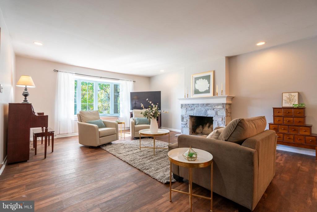 261 FAIRHILL DRIVE