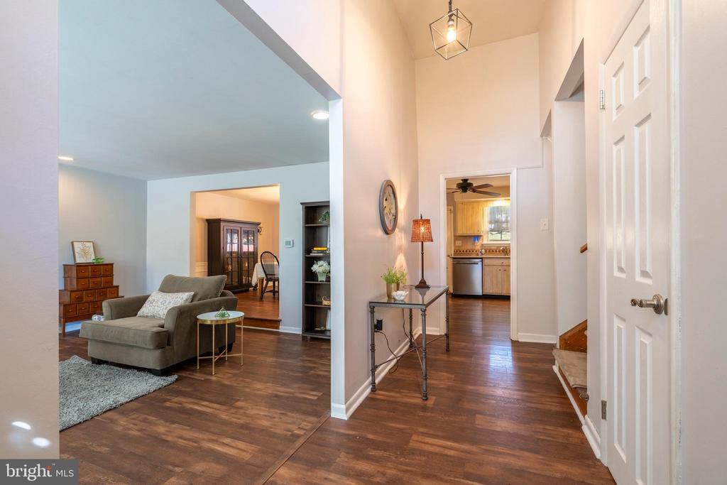 261 FAIRHILL DRIVE