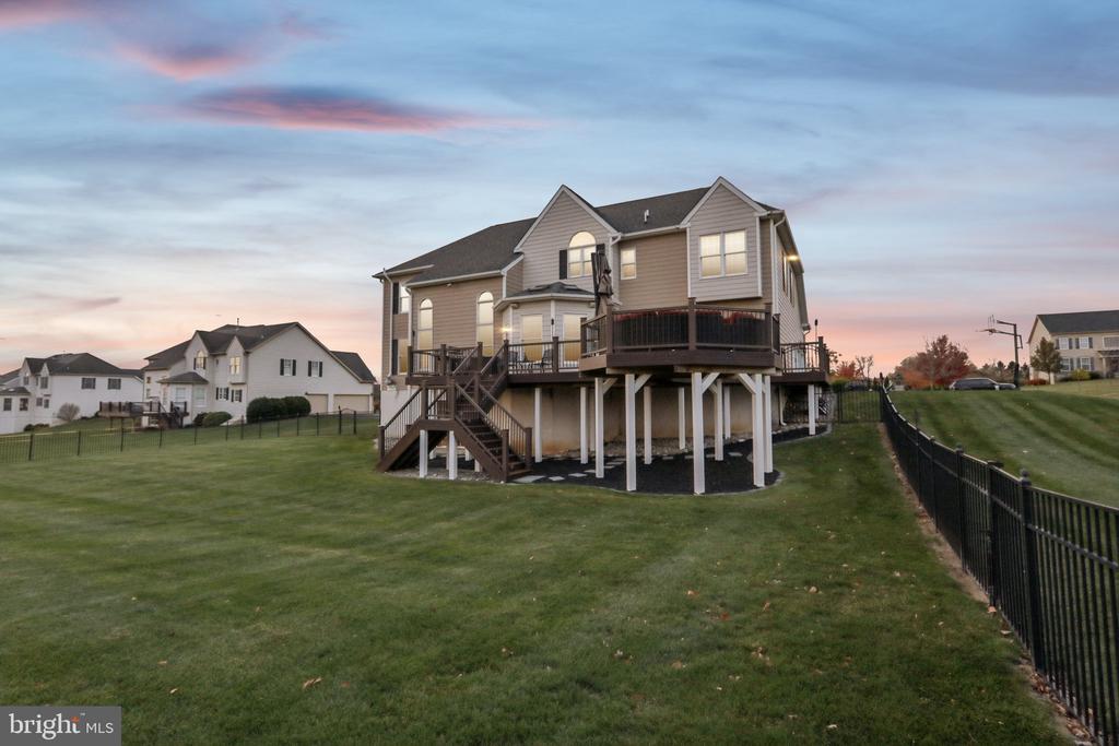 433 ELIZABETH WAY