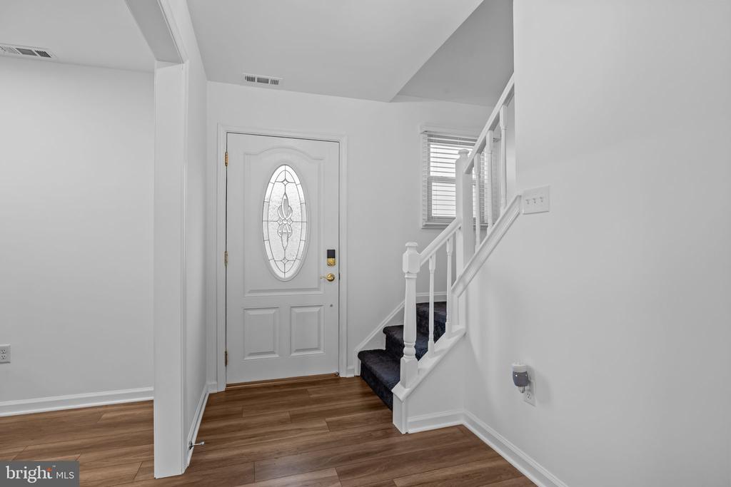 604 IVA LANE