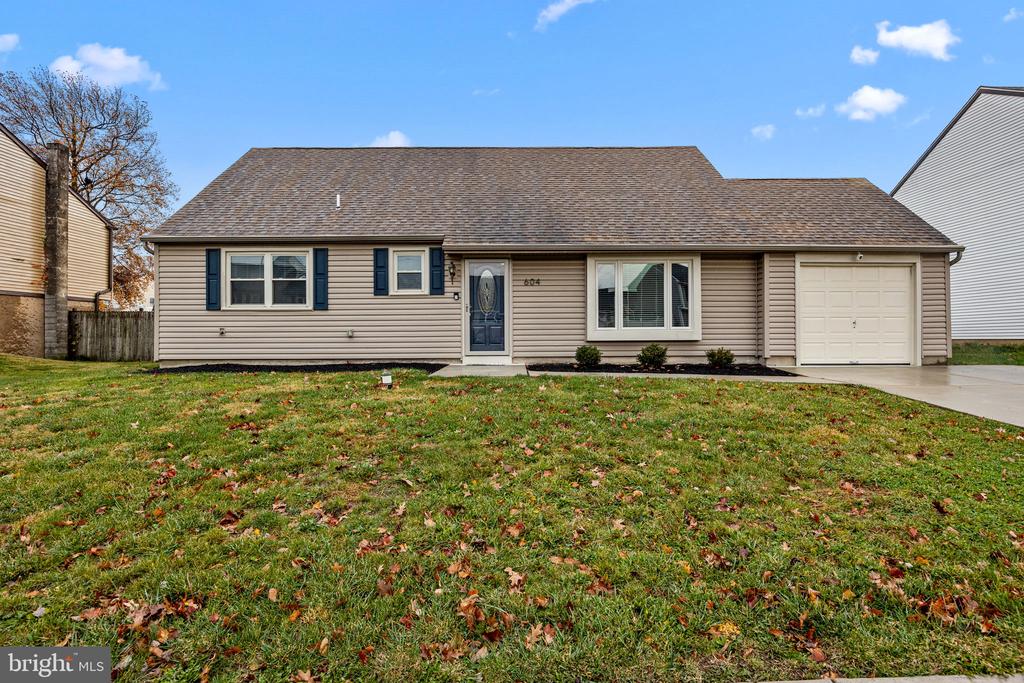 604 IVA LANE