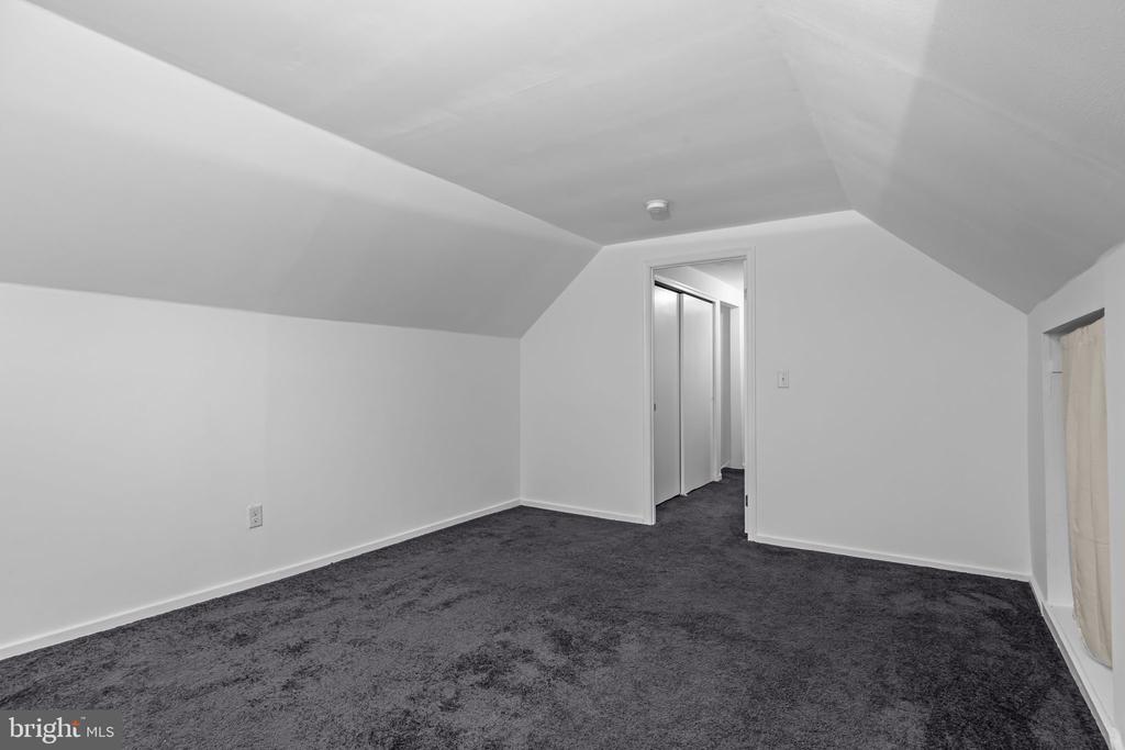 604 IVA LANE