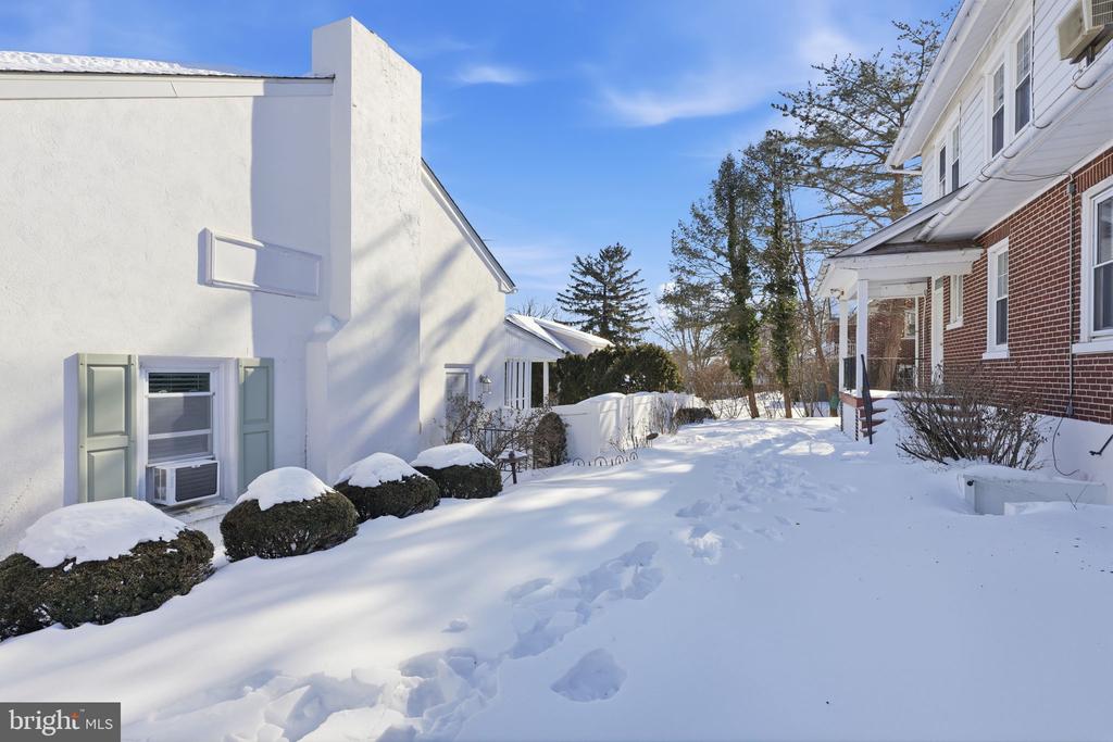 309 VINE STREET