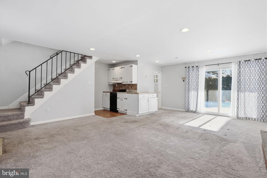 309 VINE STREET
