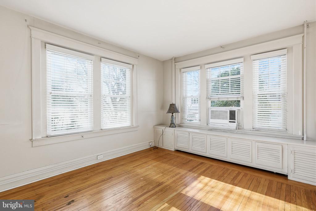 309 VINE STREET