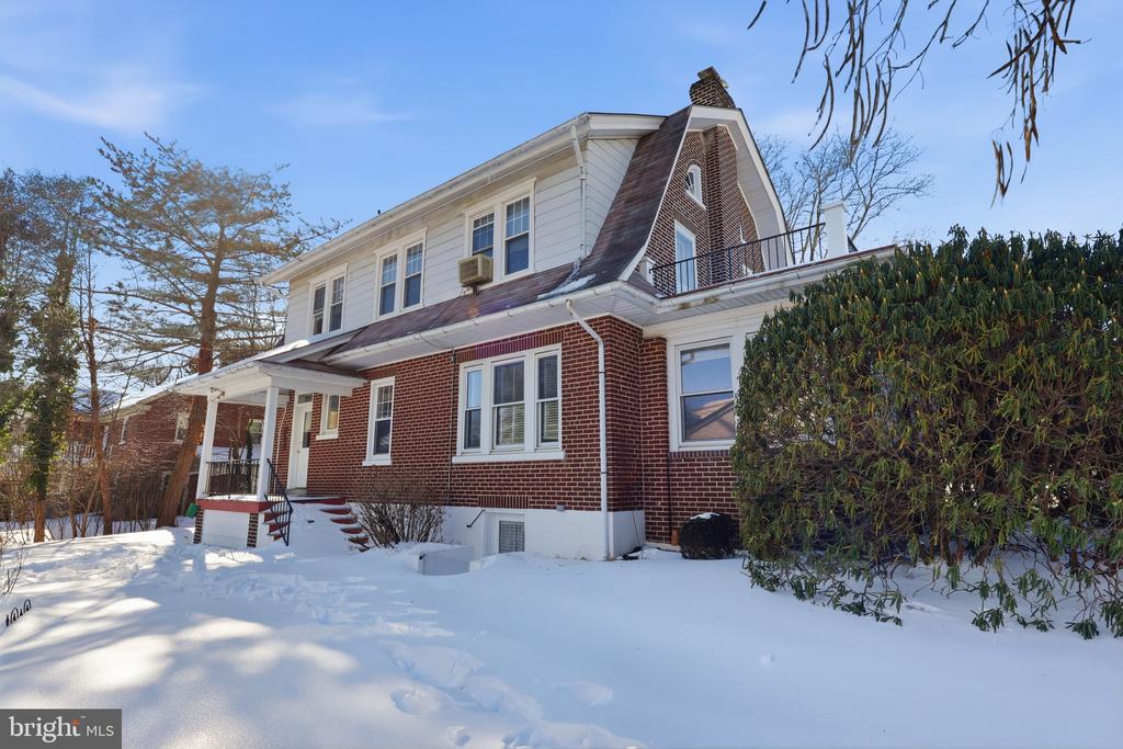 309 VINE STREET
