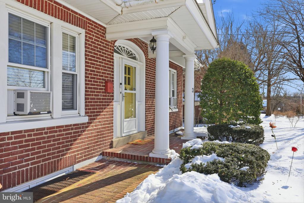 309 VINE STREET