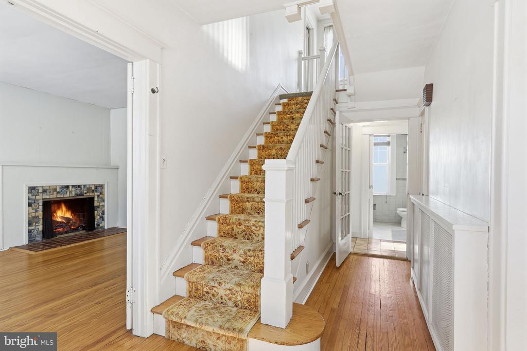 309 VINE STREET